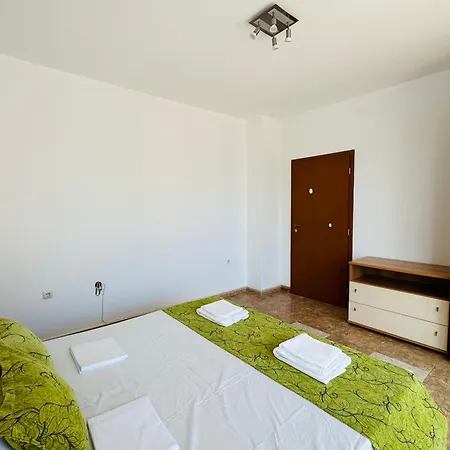 Sunny House 302 Two Bedroom * Napospart