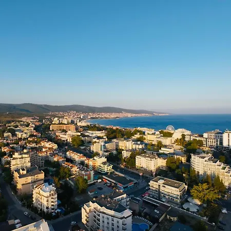 Sunny House 302 Two Bedroom Apartman *