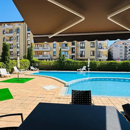 Sunny House 302 Two Bedroom Napospart